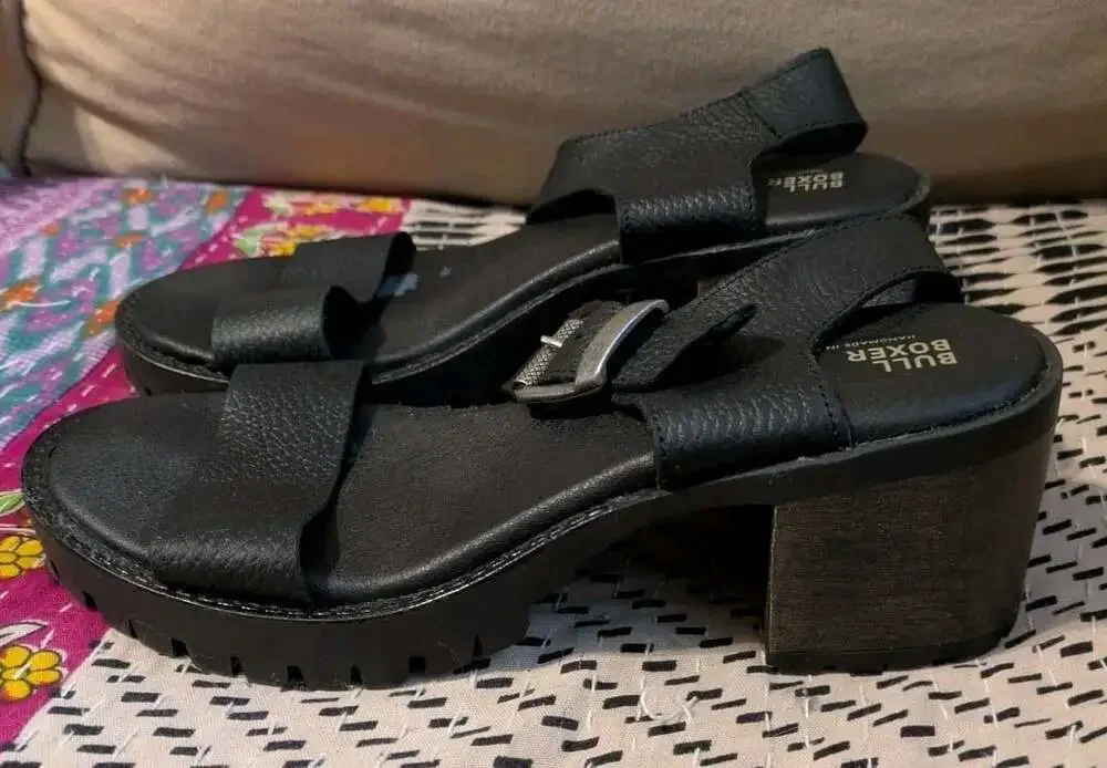 Bullboxer Cecilia Chunky Black Leather Lug Sole Block Heel Sandals Womens Sz 7